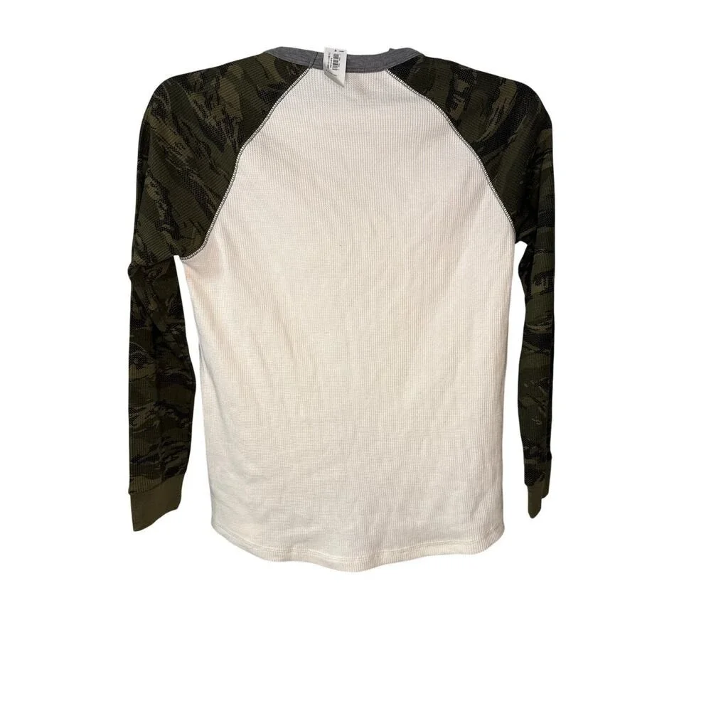 Old Navy Cream and Green Long Sleeve‎ Tee Boys XL